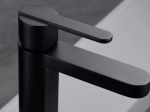 Sublimez votre salle de bain avec ce mitigeur noir mat au design contemporain. Son corps en laiton et sa finition soignée en font un élément incontournable. - GARANTIE 5 ANS - LIVRAISON OFFERTE en 5 à 6 Jours